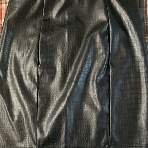 Mini Snake skirt 🖤